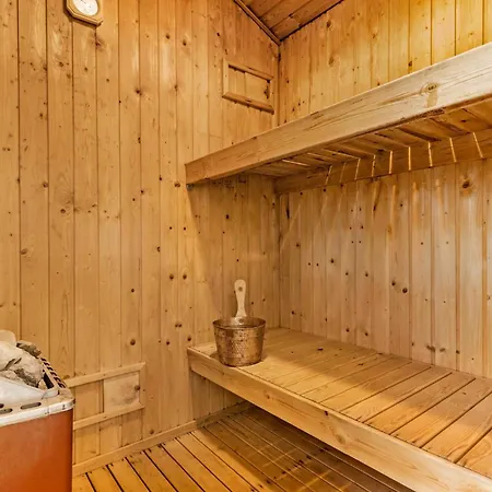 Holiday home In With Indoor Swimming Pool *